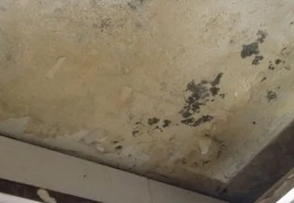 龙岩阳台漏水维修公司分享下龙岩卫生间渗水维修需要注意哪些问题。